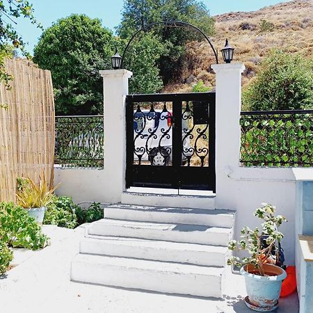 Kostas Studios Apartments - Ενοικιαζόμενα Δωμάτια Με Κουζινάκι Myrina Zewnętrze zdjęcie
