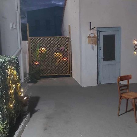 Kostas Studios Apartments - Ενοικιαζόμενα Δωμάτια Με Κουζινάκι Myrina Zewnętrze zdjęcie