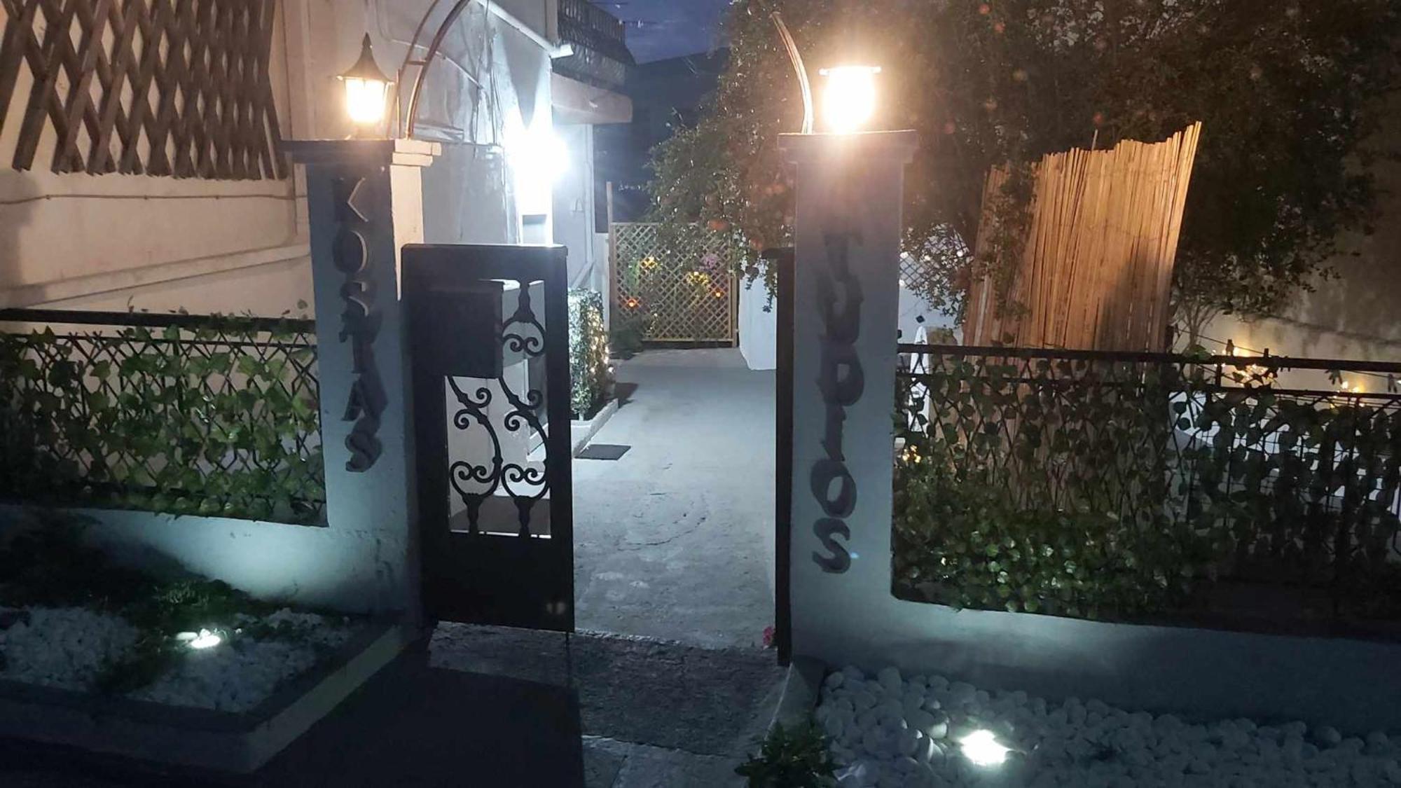 Kostas Studios Apartments - Ενοικιαζόμενα Δωμάτια Με Κουζινάκι Myrina Zewnętrze zdjęcie