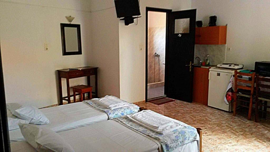 Kostas Studios Apartments - Ενοικιαζόμενα Δωμάτια Με Κουζινάκι Myrina Zewnętrze zdjęcie